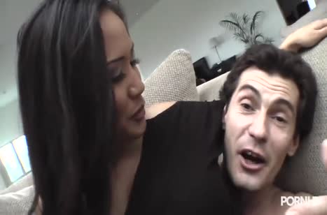 Соблазнительная Джессика Бангкок жестко трахается во всех позах