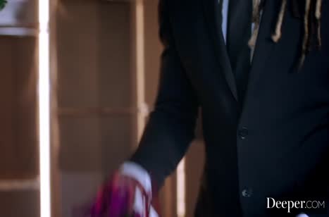 Nicole Doshi отлично утешила своего друга