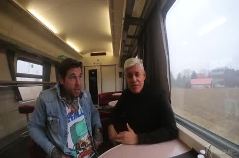 Познакомились с парнями на природе и согласились чпокнуться