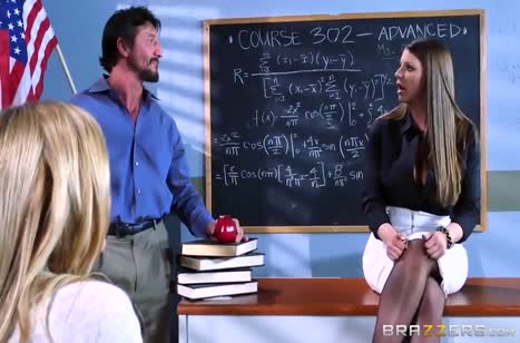 Преподаватели замутили групповуху после уроков