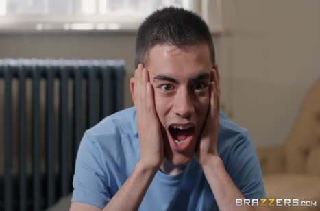 Молодой поц порадовал опытную милфу размером