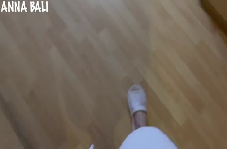 Молодая студентка не стала сильно ломаться перед сексом