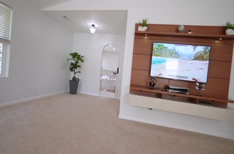 Деваха с удовольствием отдалась парню в ванной