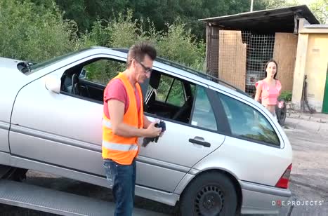 Очкарик не против чпокнуть красотку Франсис Бель