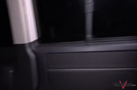 Пассажиры устроили порно прямо в машине