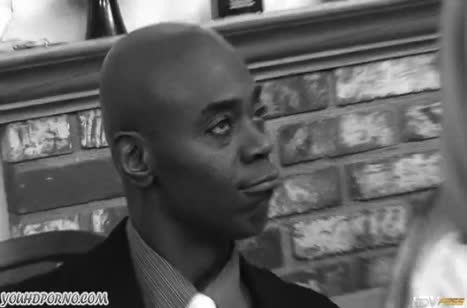 Бывалая Nina Hartley согласилась на соитие с чернокожим